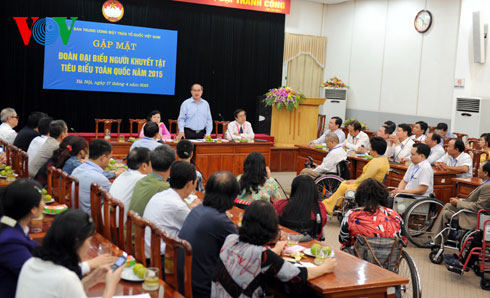 បណ្ដាសកម្មភាពជាក់ស្ដេងរំលឹកខួបលើកទី៣៥នៃទិវាជនពិការវៀតណាម(ទី១៨មេសា)